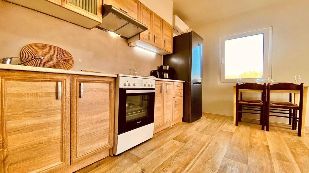 Photo of Kitchen in Minoa Pediada