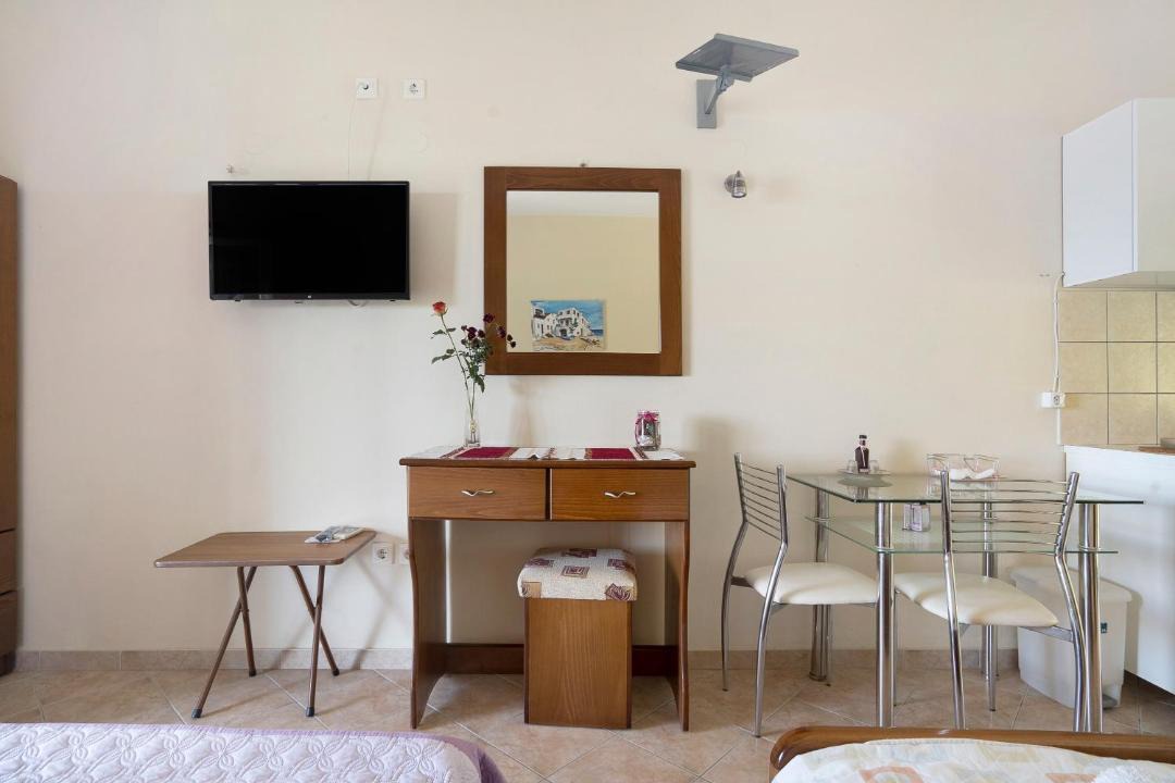 Photo of Others in Mikros Gialos