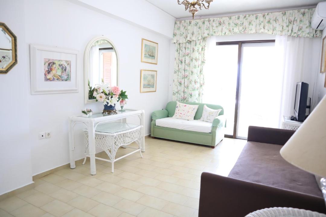 Photo of Livingroom in Nikiana
