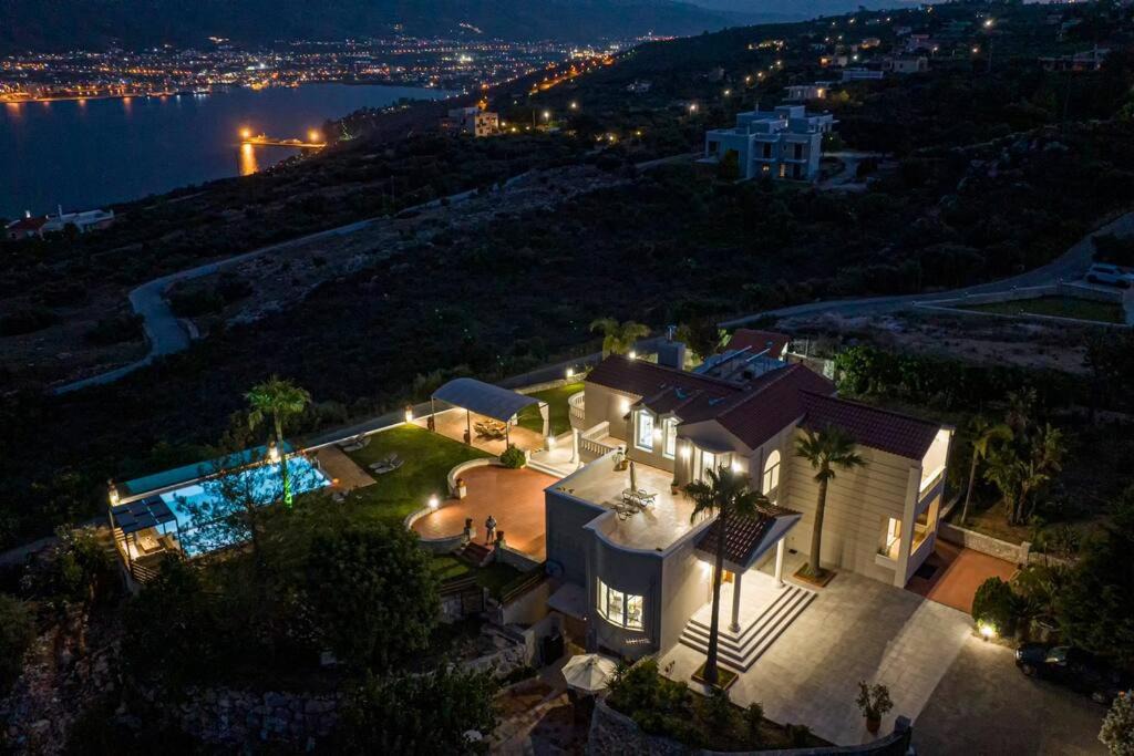 Photo of Buildings in Pitharion