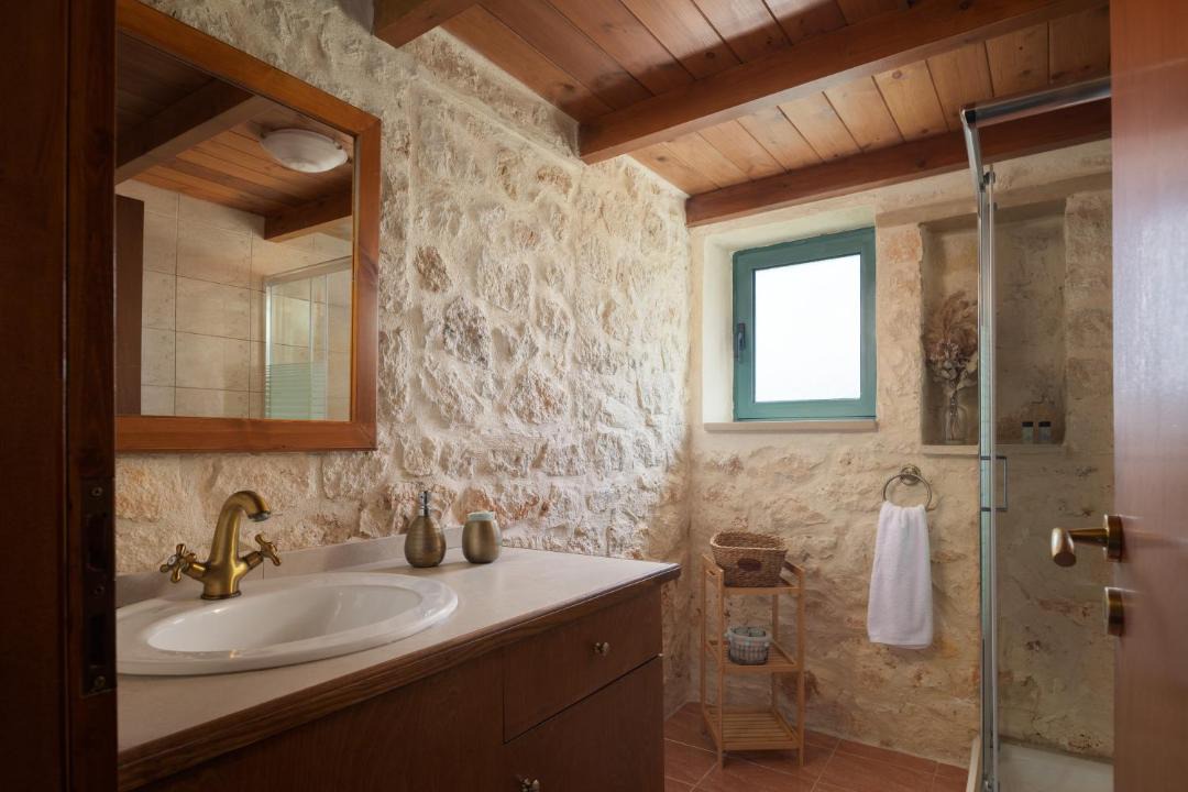 Photo of Bathroom in Atsipópoulon