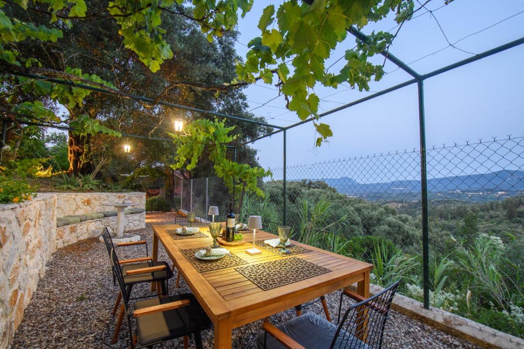 Photo of Patio Balcony in Termenades
