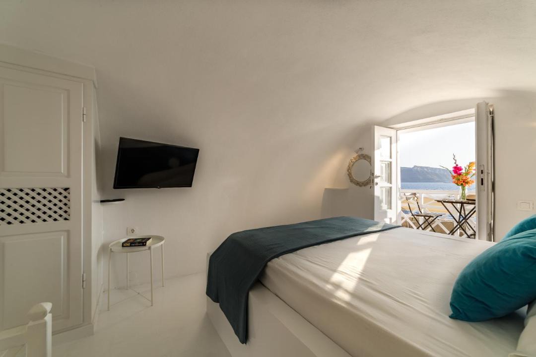Photo of Bedroom in Amoudi Bay