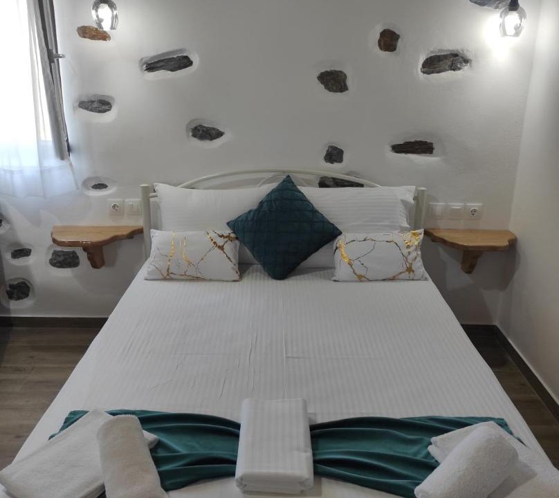 Photo of Bedroom in Kala Nera