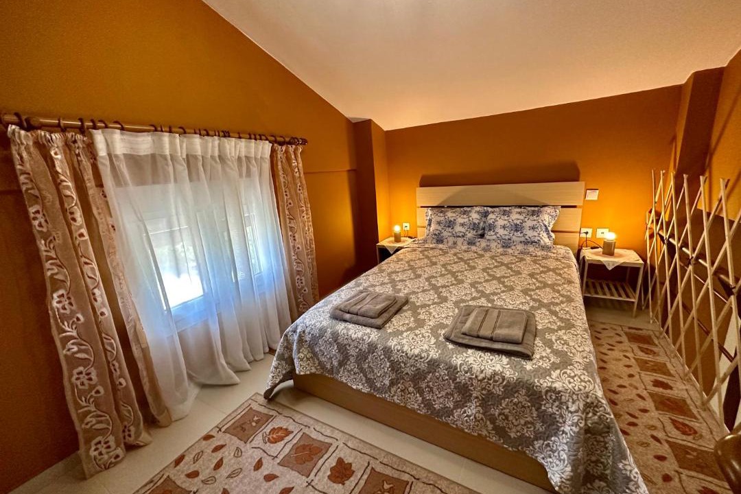 Photo of Bedroom in Almopia