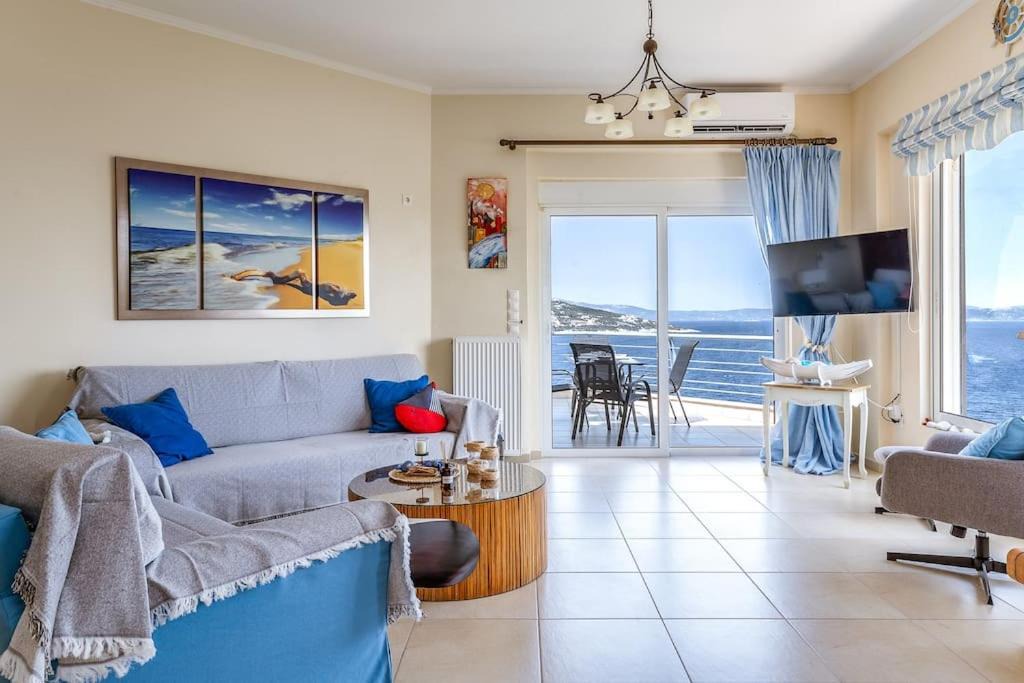 Photo of Livingroom in Marathon