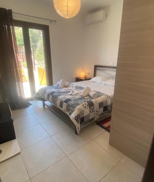 Photo of Bedroom in Exopoli