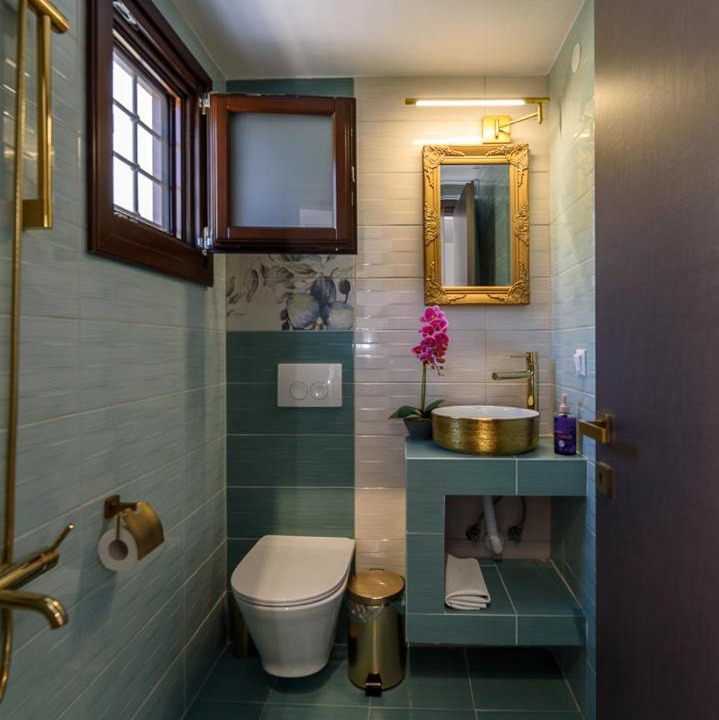 Photo of Bathroom in Trikeri