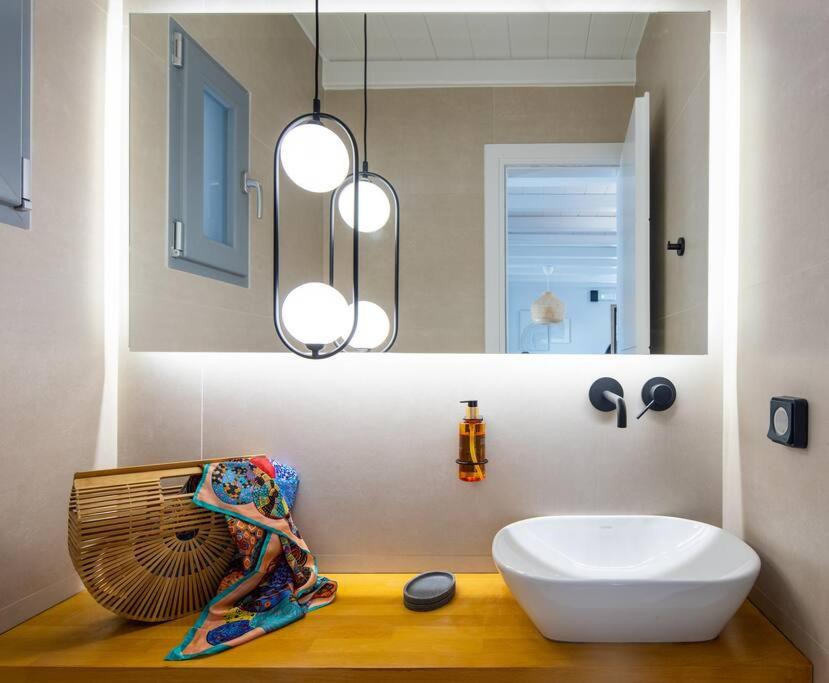 Photo of Bathroom in Pisses