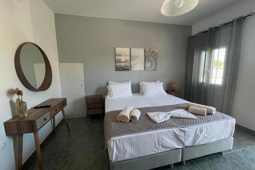 Photo of Bedroom in Adamas