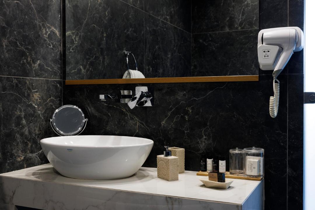 Photo of Bathroom in Thissio