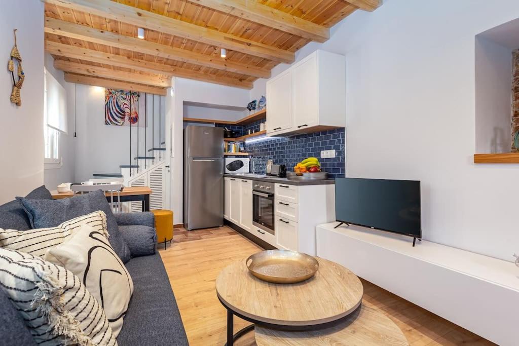 Photo of Livingroom in Liapades
