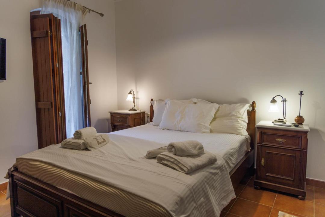 Photo of Bedroom in Omales