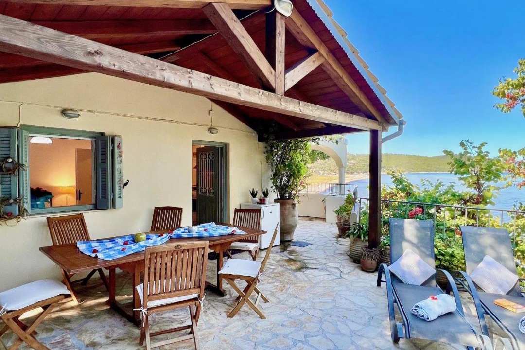 Photo of Patio Balcony in Apraos