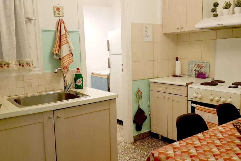 Photo of Kitchen in Platia Viktorias