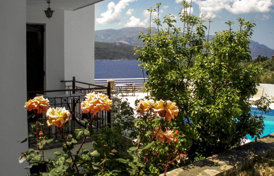 Photo of Patio Balcony in Samos