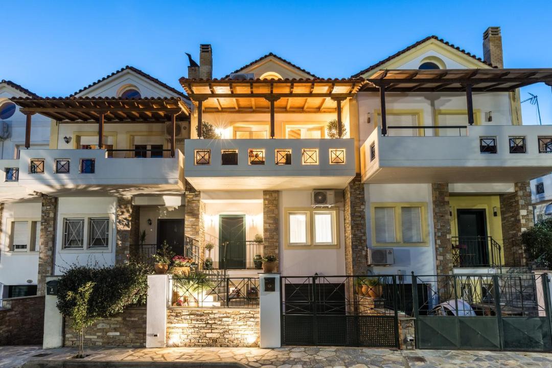 Photo of Buildings in Volos City Centre