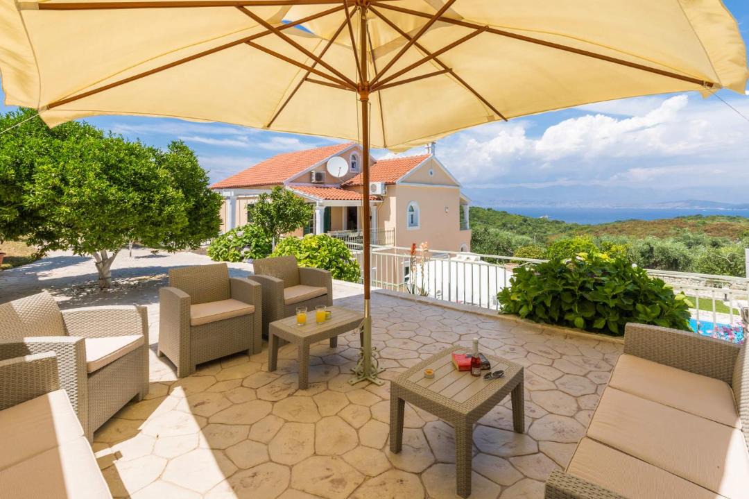 Photo of Patio Balcony in Petaleia