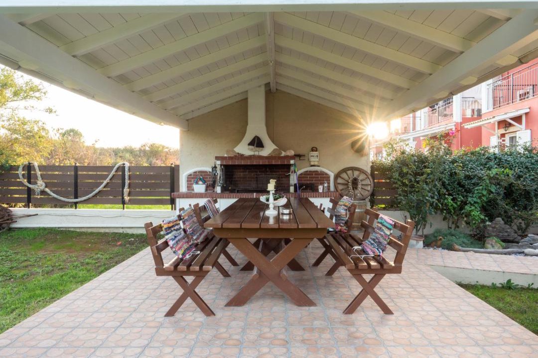 Photo of Patio Balcony in Vassilatika