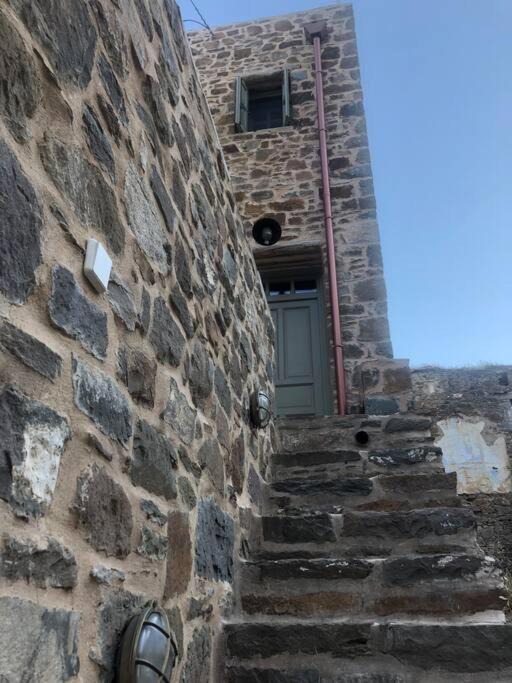 Photo of Buildings in Volissos