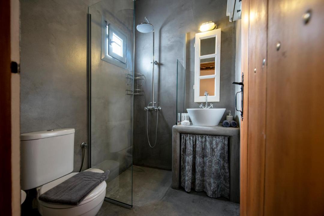 Photo of Bathroom in Milos