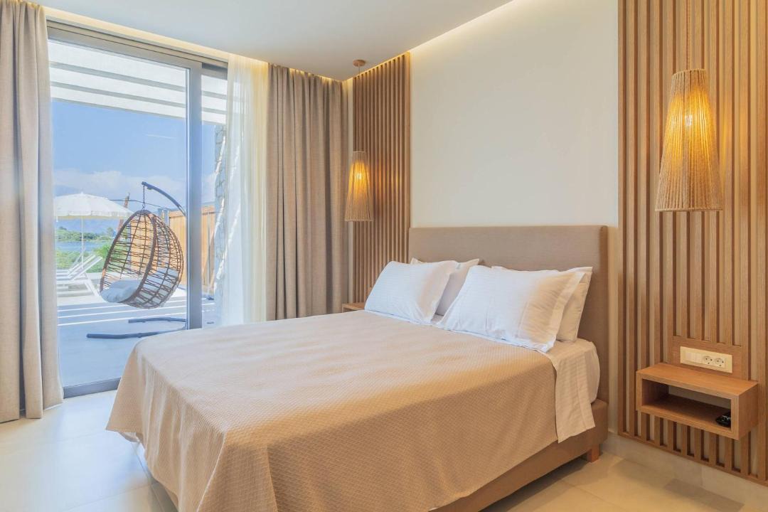 Photo of Bedroom in Petaleia
