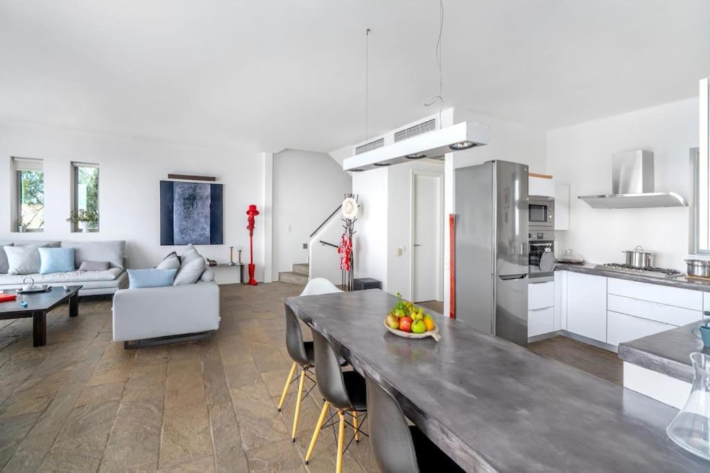 Photo of Kitchen in Agios Emilianos