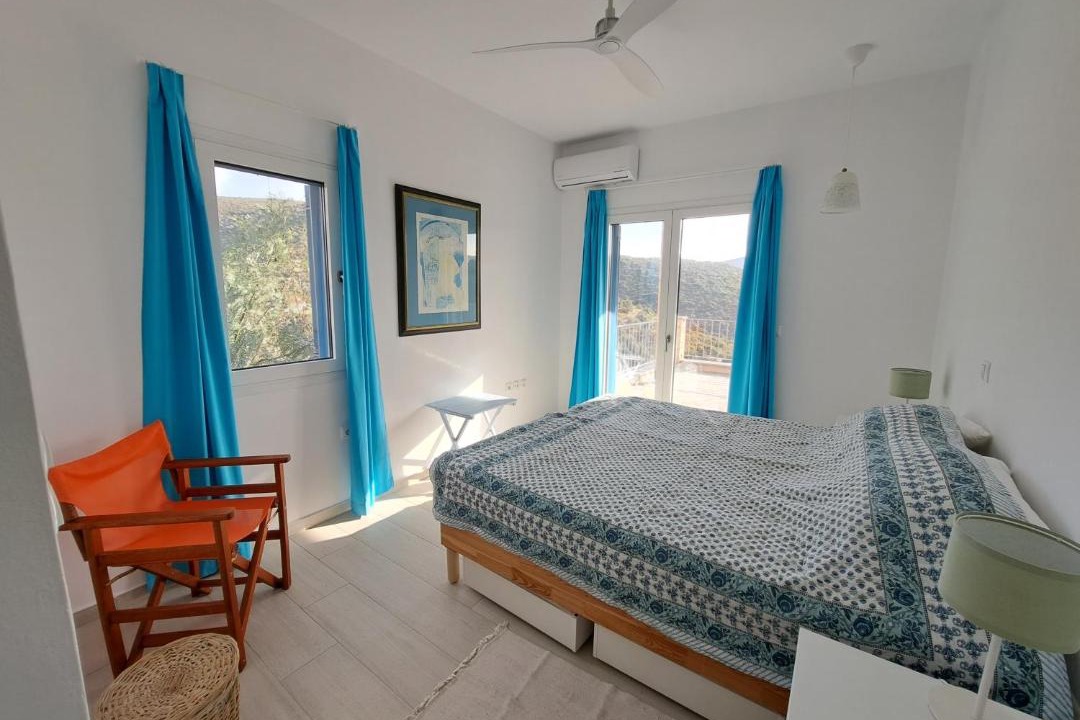 Photo of Bedroom in Steni Dirfyos