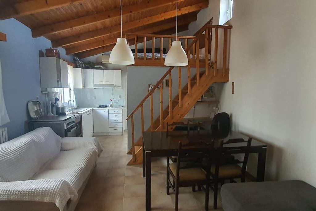 Photo of Livingroom in Lavreotiki