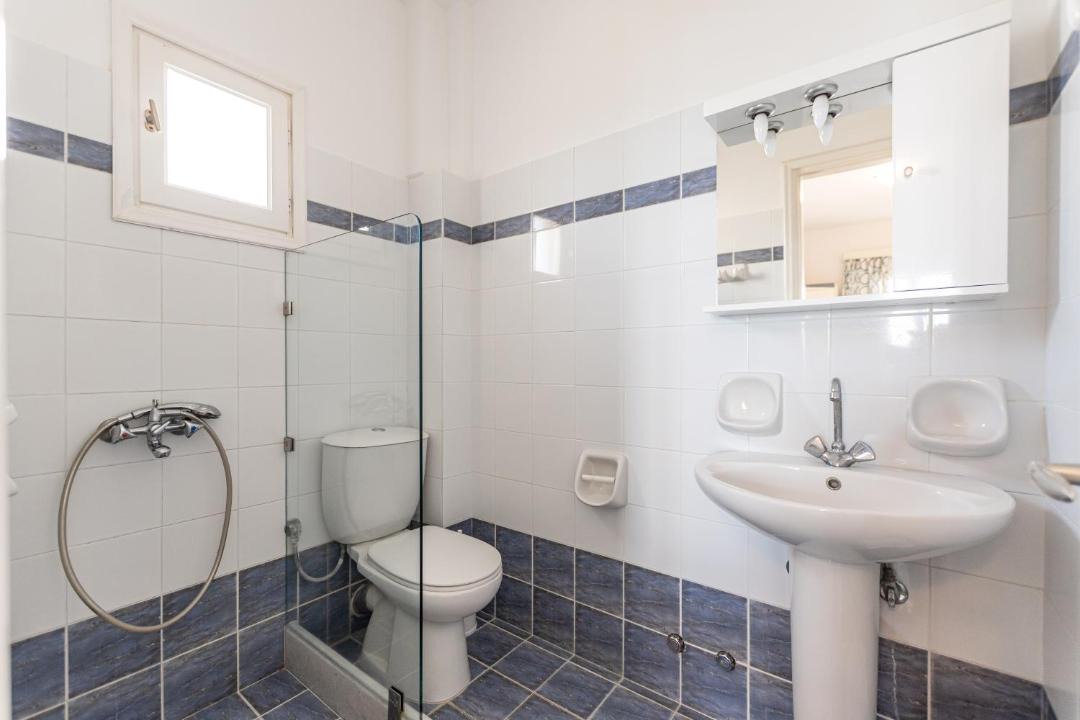 Photo of Bathroom in Maragas