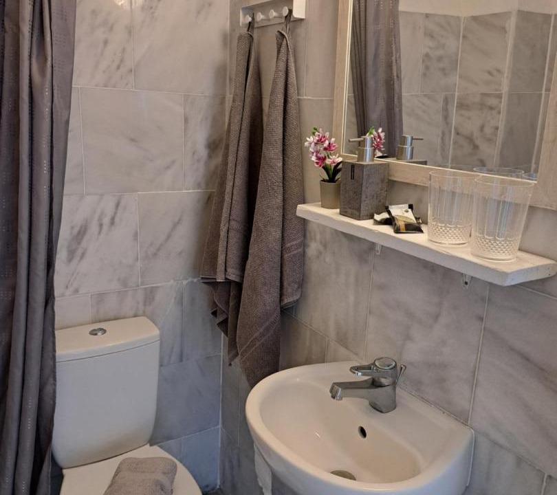 Photo of Bathroom in Pyrgos Psilonerou