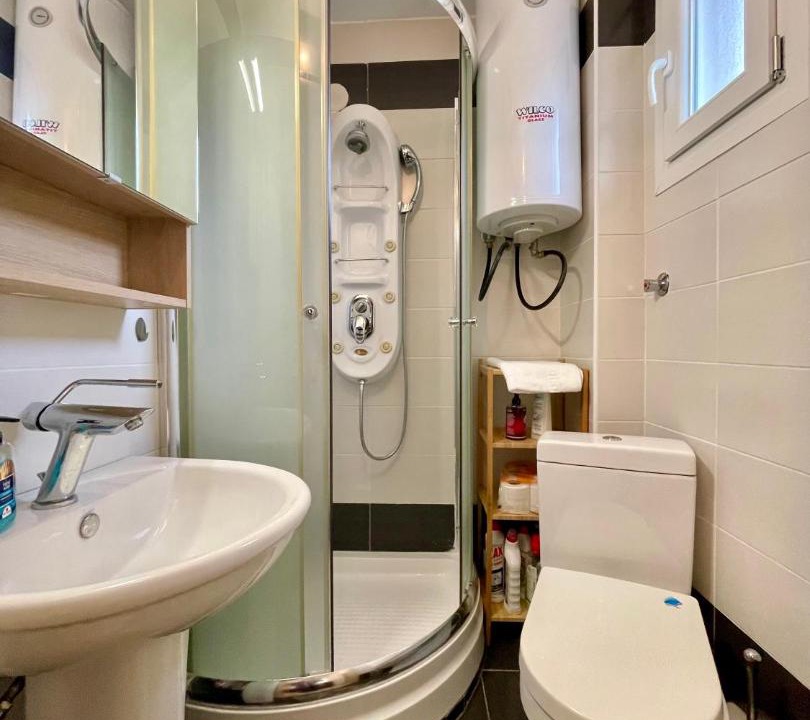 Photo of Bathroom in Almopia