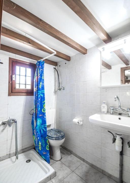 Photo of Bathroom in Gythio