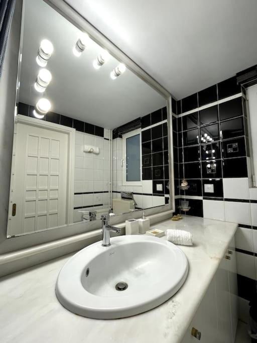 Photo of Bathroom in Kavouri