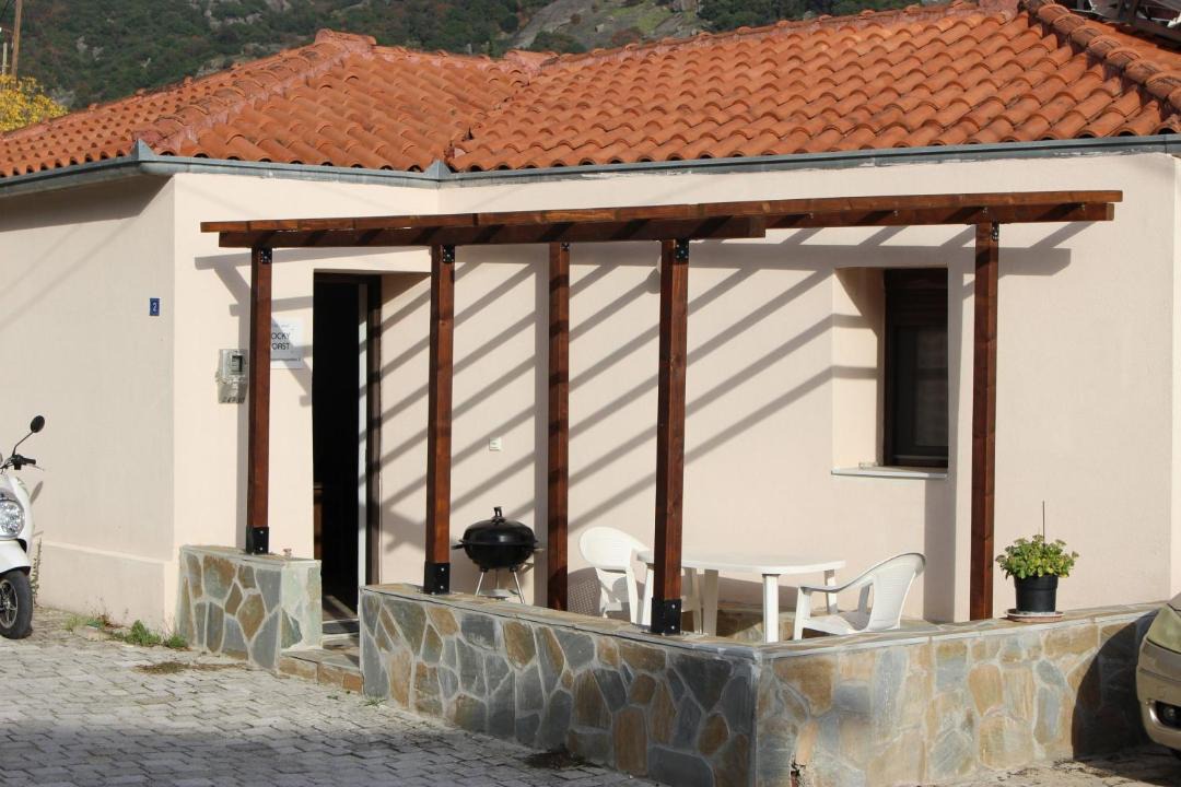 Photo of Buildings in Kalambaka