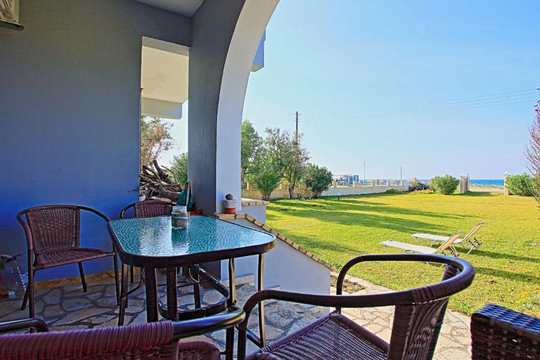 Photo of Patio Balcony in Almiros Beach