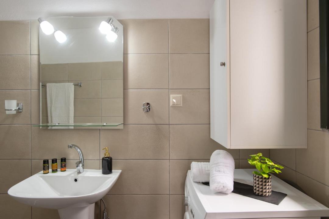 Photo of Bathroom in Skafi