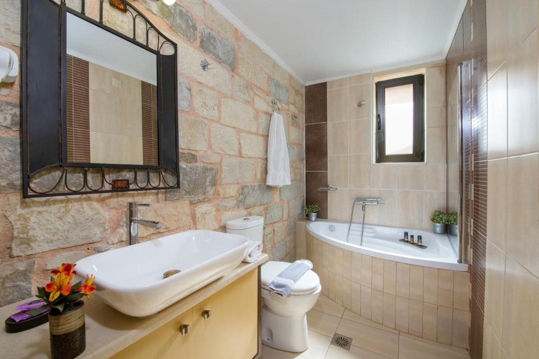 Photo of Bathroom in Kato Stalos