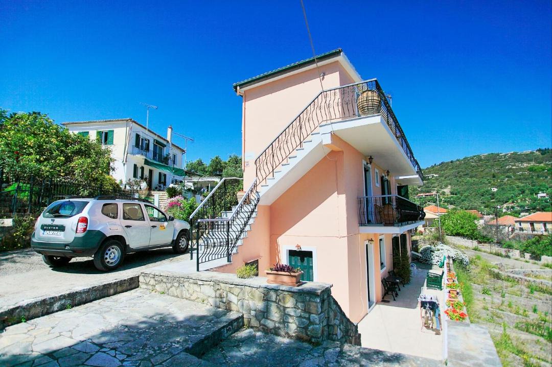 Photo of Others in Gaios