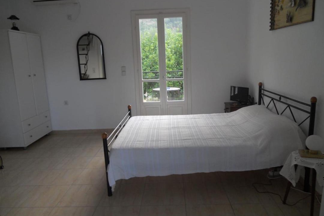 Photo of Bedroom in Platrithias