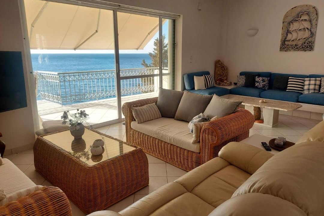 Photo of Livingroom in Marathon