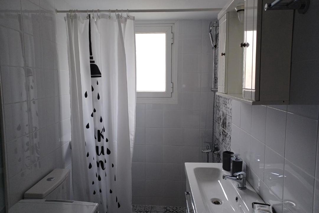 Photo of Bathroom in Alimos