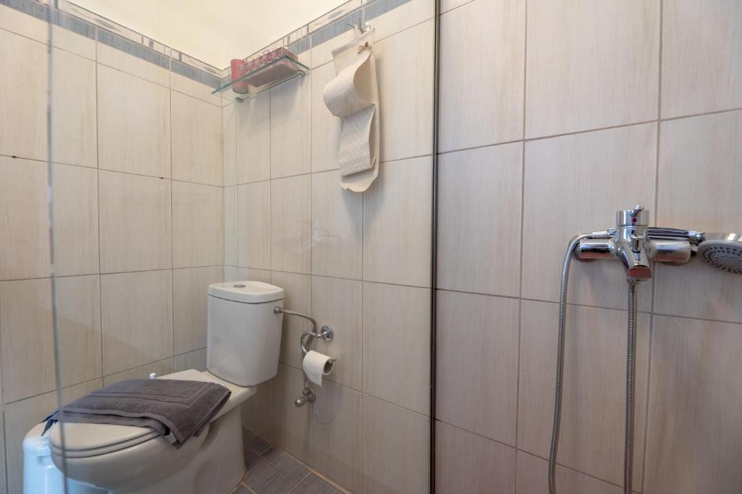 Photo of Bathroom in Kolaitis