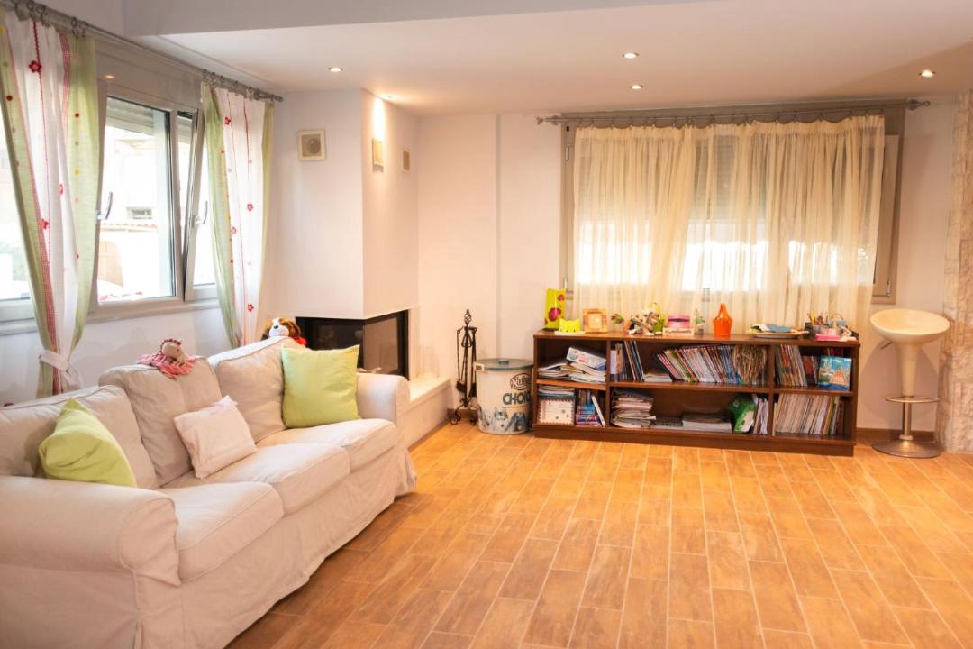 Photo of Livingroom in Neo Kalamaki