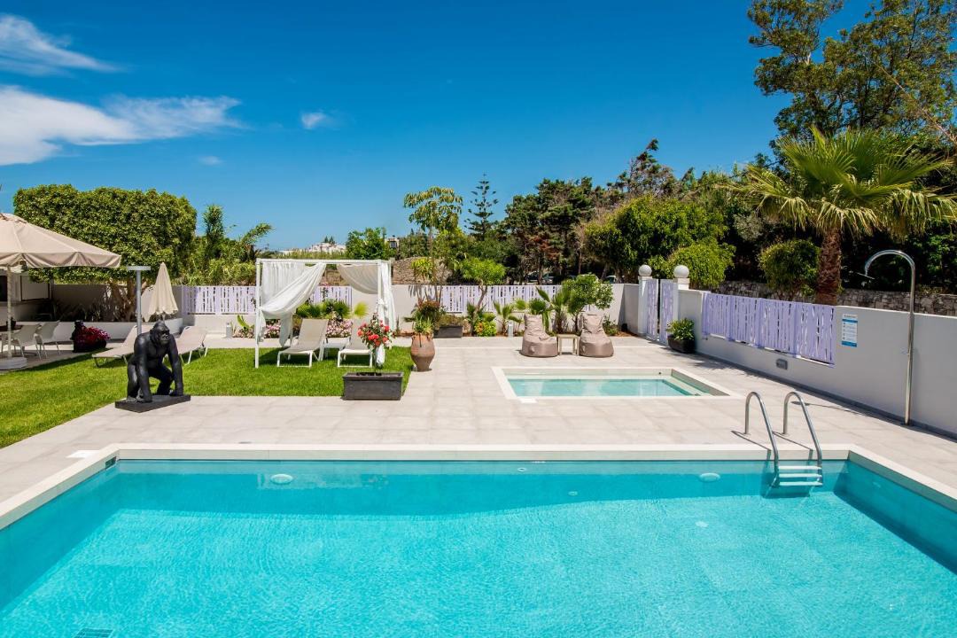 Photo of Outdoor in Platanes