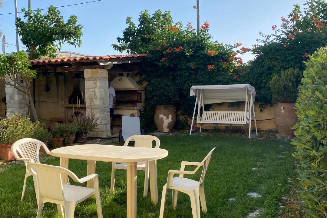 Photo of Buildings in Minothiana