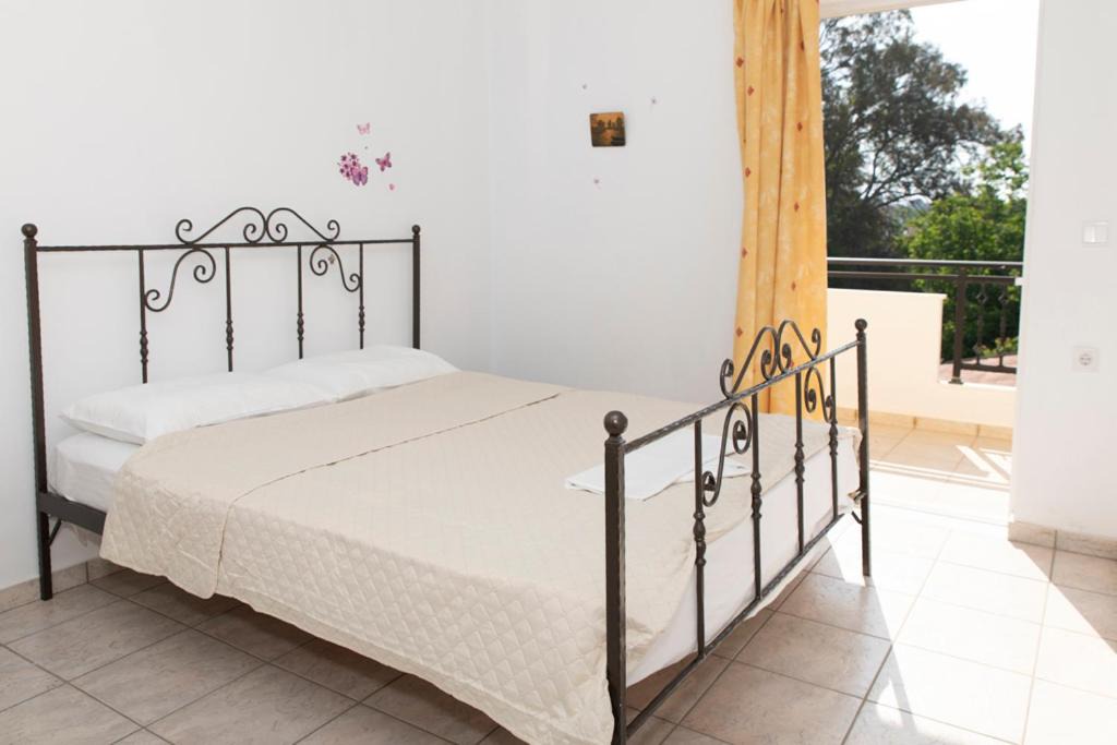 Photo of Bedroom in Tymbaki