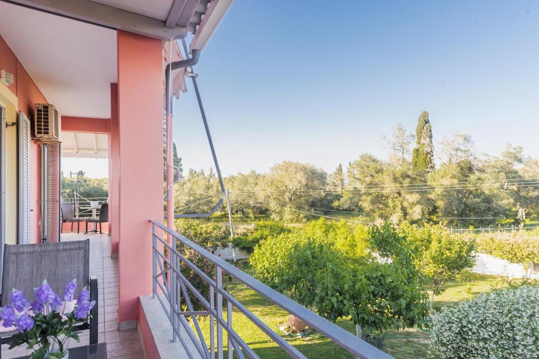 Photo of Patio Balcony in Molos