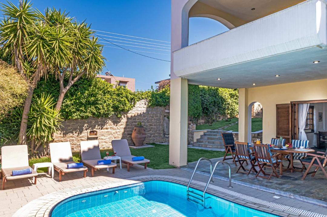 Photo of Patio Balcony in Margarites