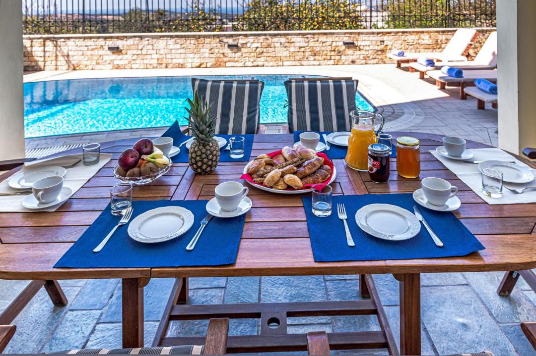 Photo of Patio Balcony in Margarites